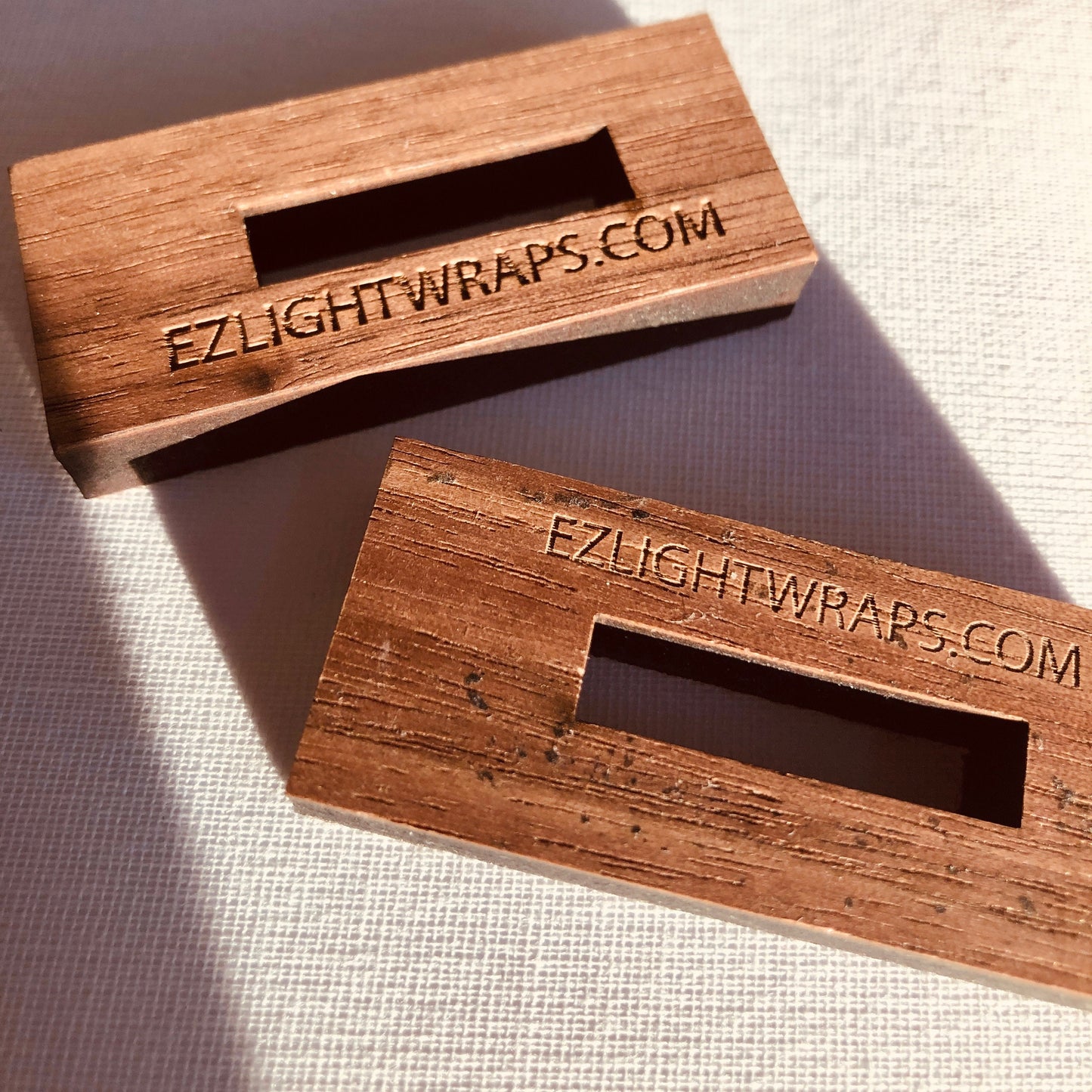 25" EZLightWraps™ White Linen, Wood Brackets